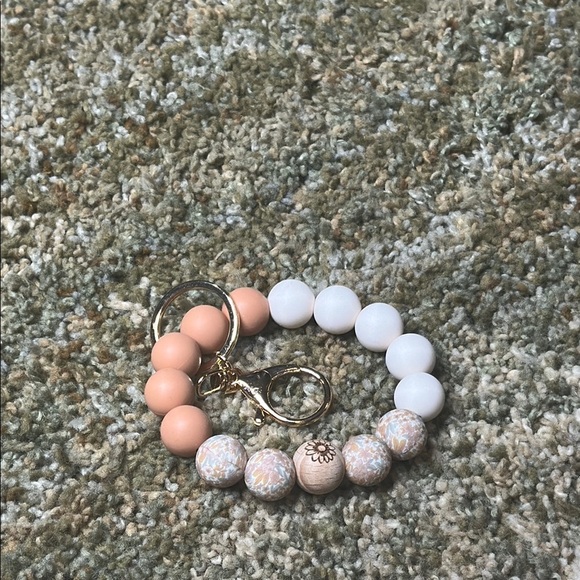 Wildflower Tan/Brown & Cream Keychain Bracelet Wristlet Silicone Beaded 1 Wooden - Picture 6 of 6